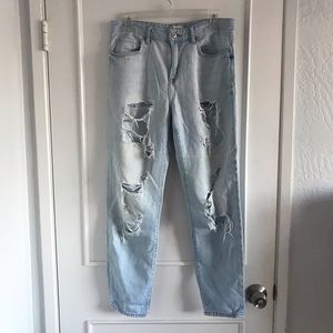 Forever 21 Light Wash Ripped Boyfriend Jeans